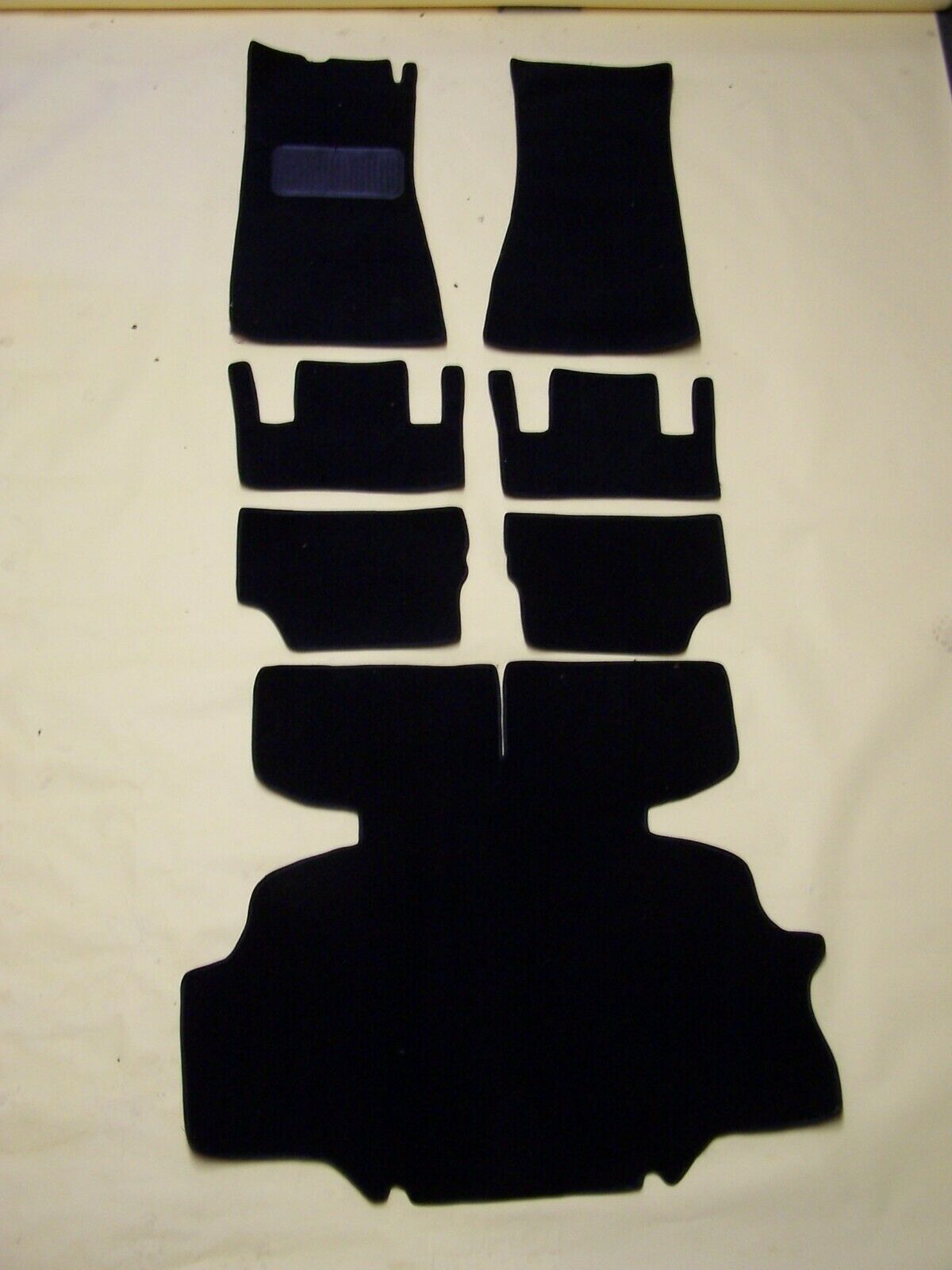 Datsun 240Z/260Z 7-Piece Loop Black Carpet Kit (1971-1974) – ZCarGuide